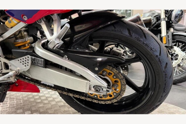 HONDA CBR900RR