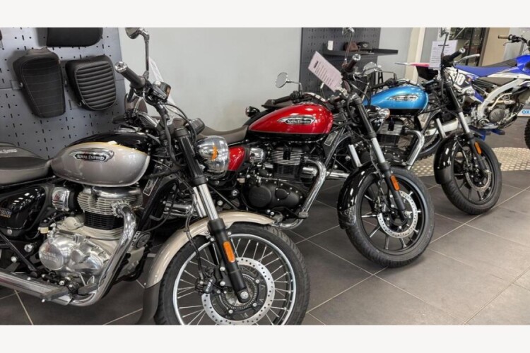 ROYAL ENFIELD METEOR 350 (PRE-REG 74)
