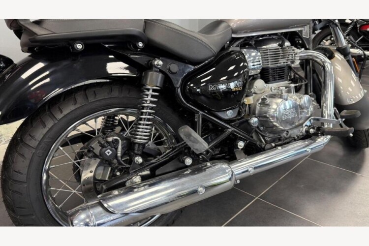 ROYAL ENFIELD METEOR 350 (PRE-REG 74)