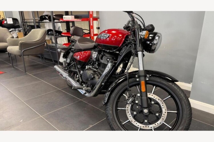 ROYAL ENFIELD METEOR 350 (PRE-REG 74)