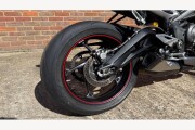 TRIUMPH STREET TRIPLE RS