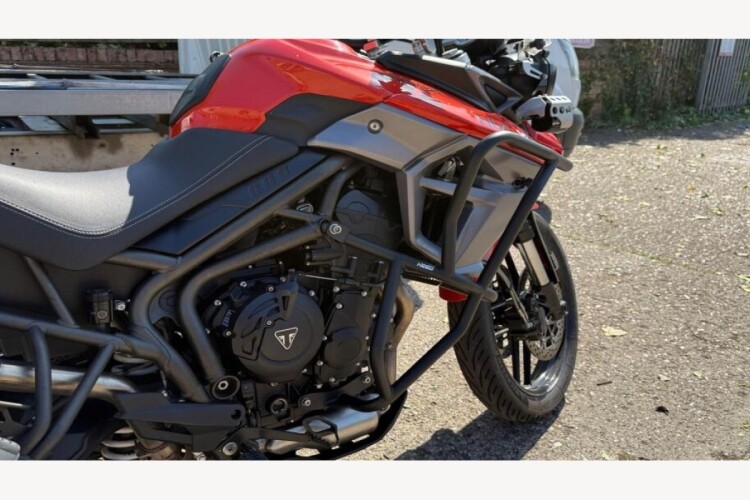 TRIUMPH TIGER 800 XRT