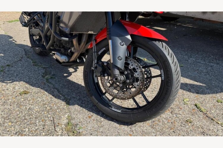TRIUMPH TIGER 800 XRT