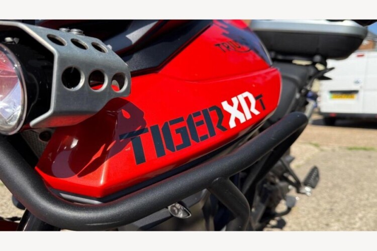 TRIUMPH TIGER 800 XRT