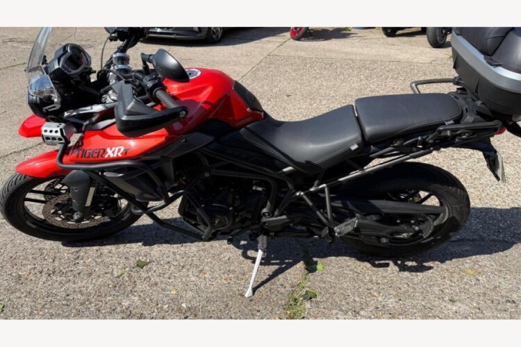 TRIUMPH TIGER 800 XRT