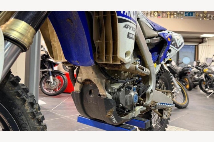 YAMAHA YZ250 F