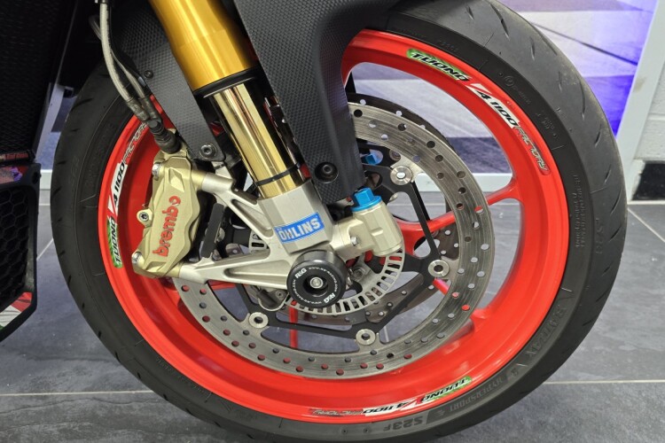 APRILIA TUONO 1100 V4