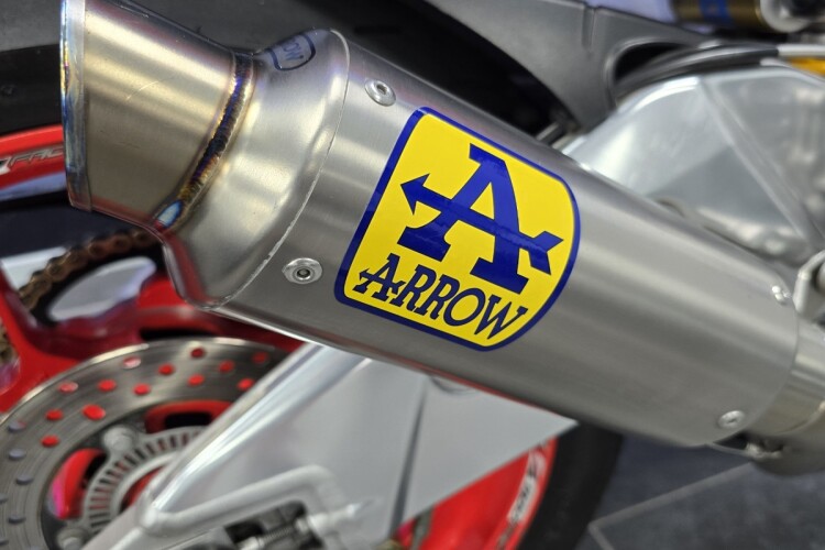 APRILIA TUONO 1100 V4