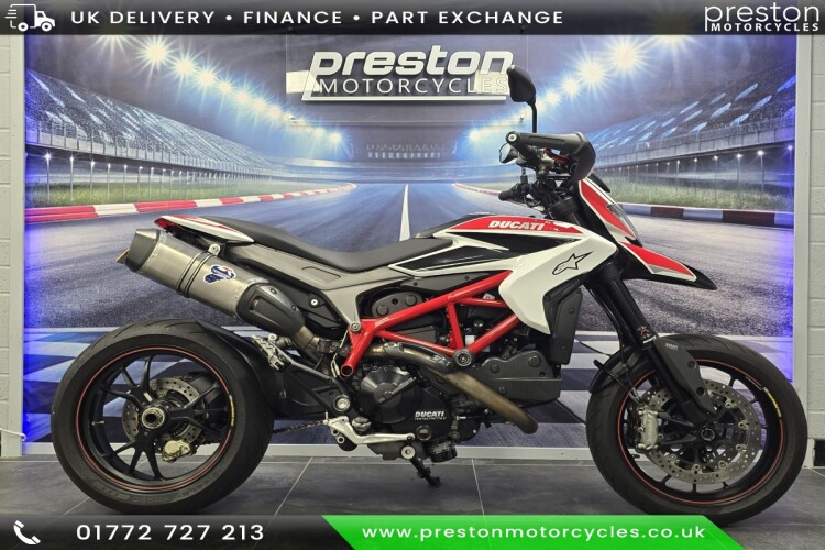 DUCATI HYPERMOTARD 821