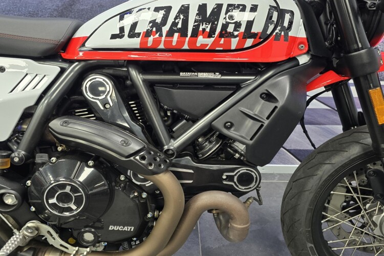 DUCATI SCRAMBLER 800