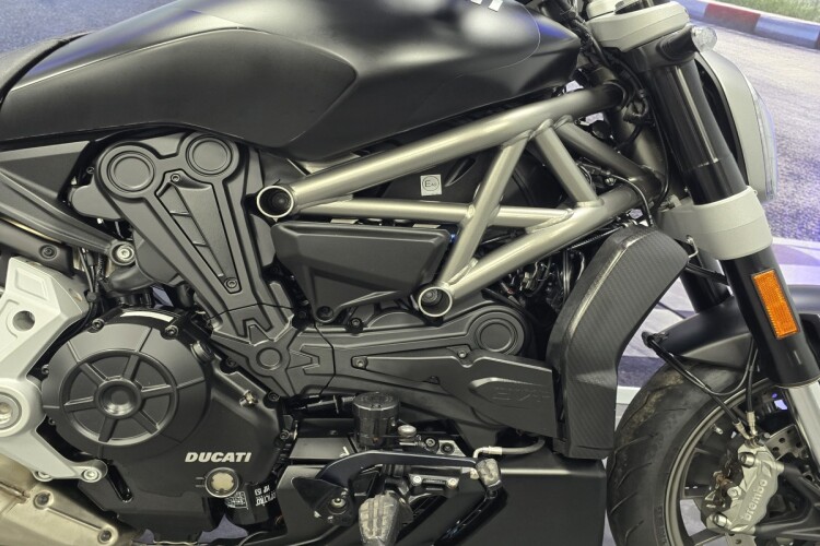 DUCATI XDIAVEL