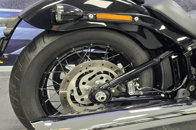 HARLEY-DAVIDSON SOFTAIL