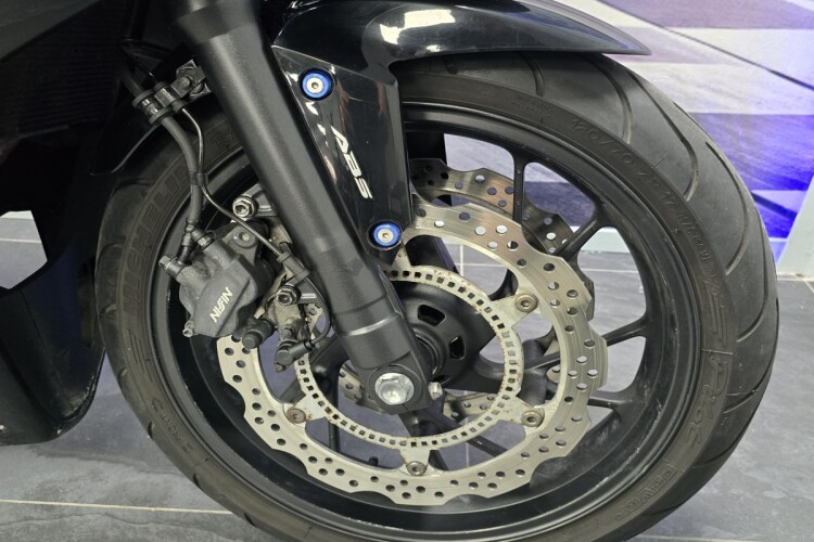 HONDA CBR650F