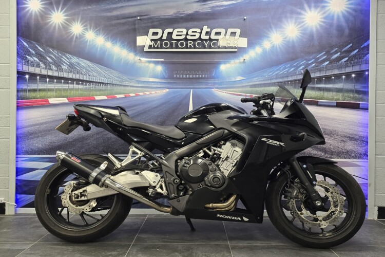 HONDA CBR650F