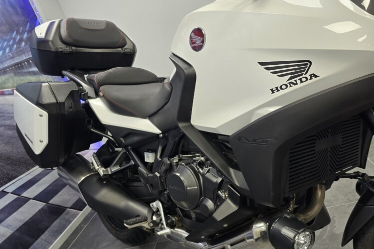 HONDA NT1100