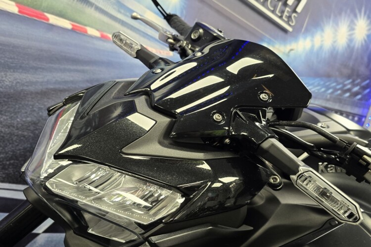 KAWASAKI Z900