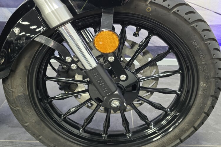 KEEWAY RKV 125