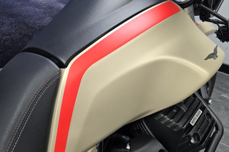 MOTO GUZZI V85