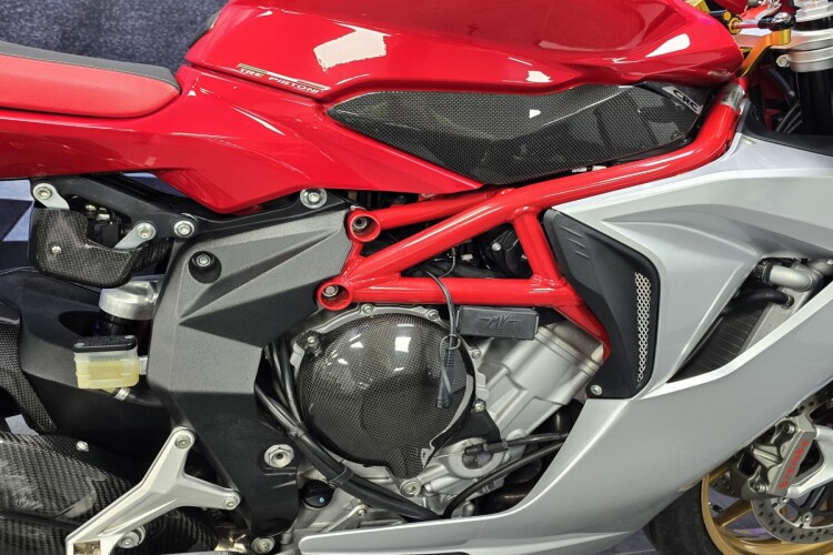 MV AGUSTA F3 800