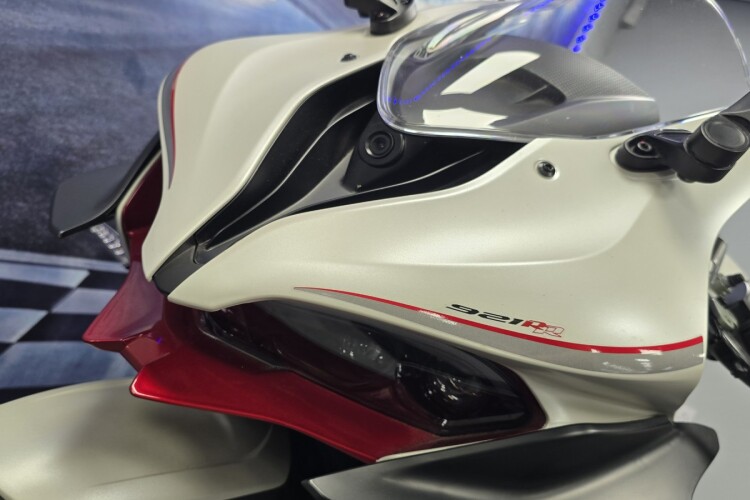 QJ MOTOR SRK 921 RR