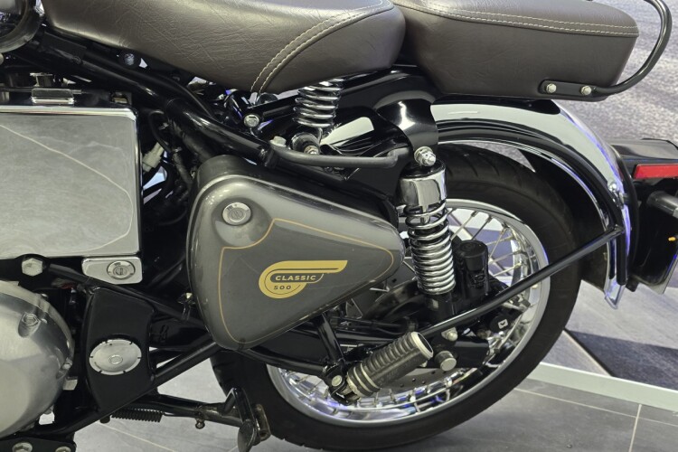 ROYAL ENFIELD CLASSIC CHROME