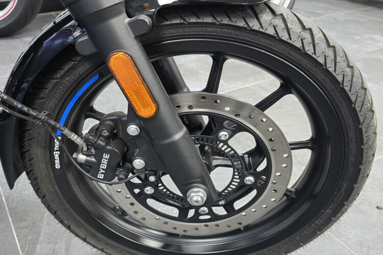 ROYAL ENFIELD HUNTER 350