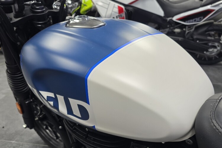 ROYAL ENFIELD HUNTER 350