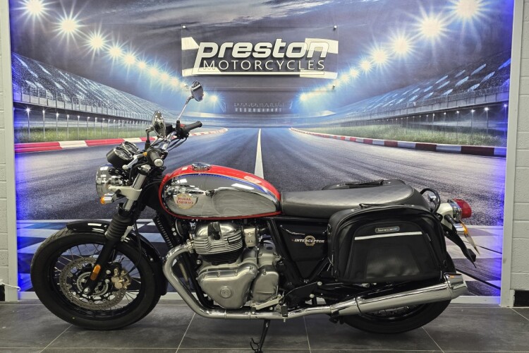ROYAL ENFIELD INTERCEPTOR