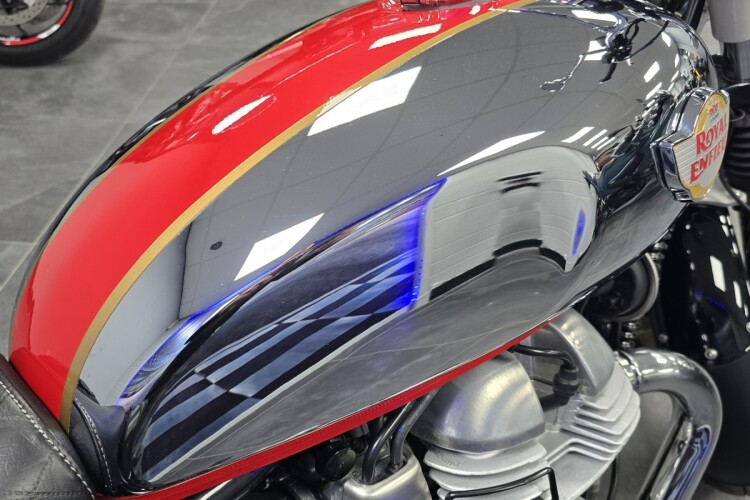 ROYAL ENFIELD INTERCEPTOR