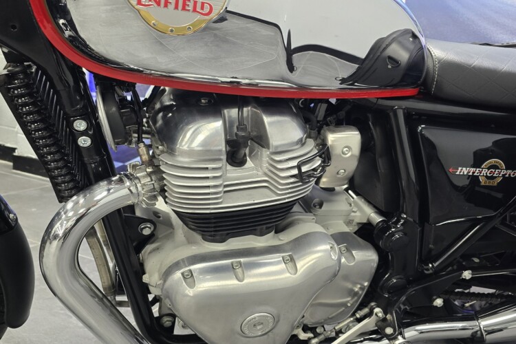 ROYAL ENFIELD INTERCEPTOR