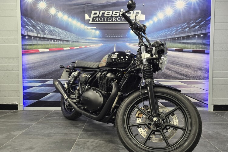 ROYAL ENFIELD INTERCEPTOR 650