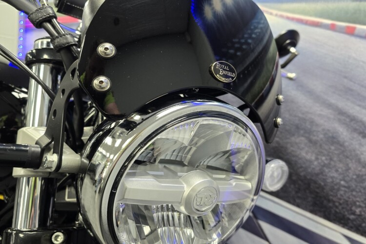 ROYAL ENFIELD INTERCEPTOR 650