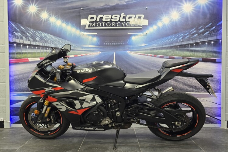 SUZUKI GSX-R1000R