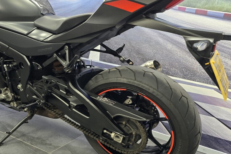 SUZUKI GSX-R1000R