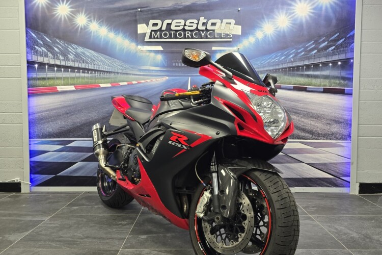 SUZUKI GSX-R600