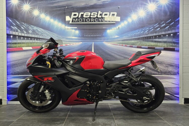 SUZUKI GSX-R600