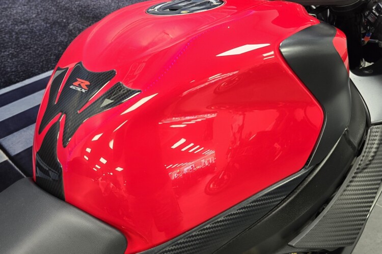 SUZUKI GSX-R600