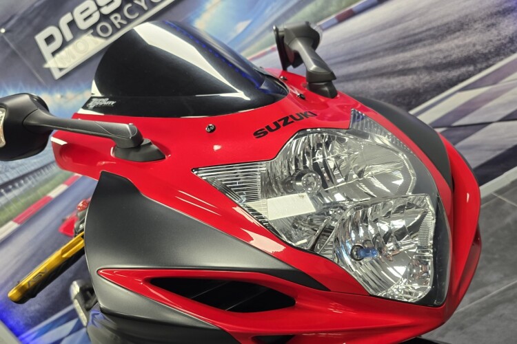 SUZUKI GSX-R600