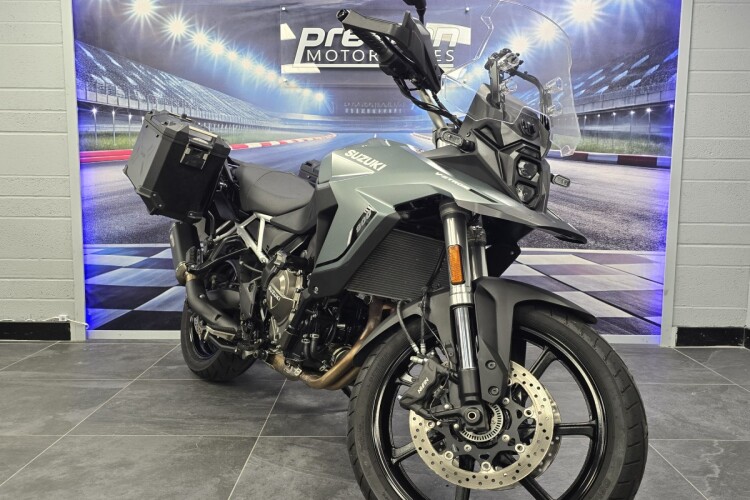 SUZUKI V-STROM 800