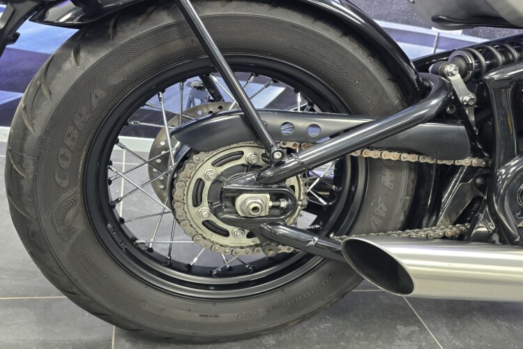 TRIUMPH BOBBER