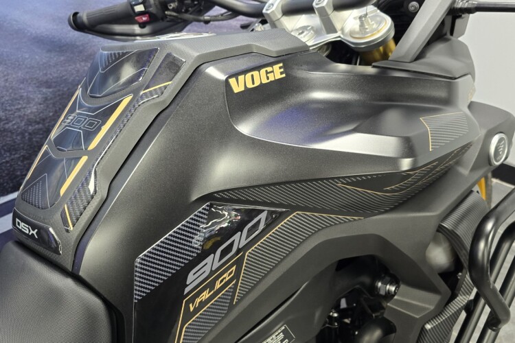 VOGE DS900X