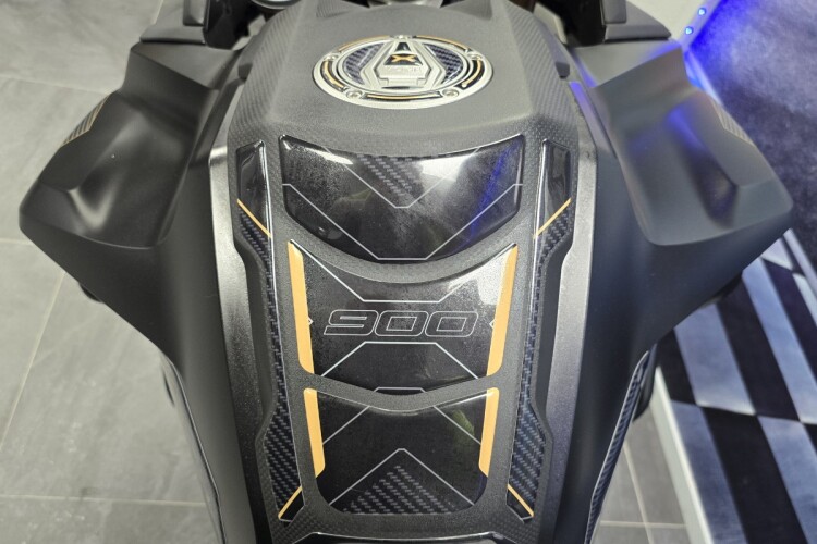 VOGE DS900X