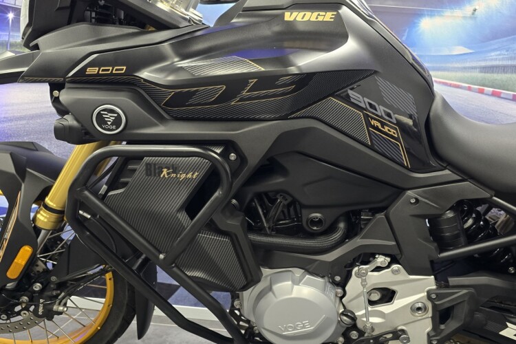VOGE DS900X