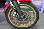 YAMAHA XSR700