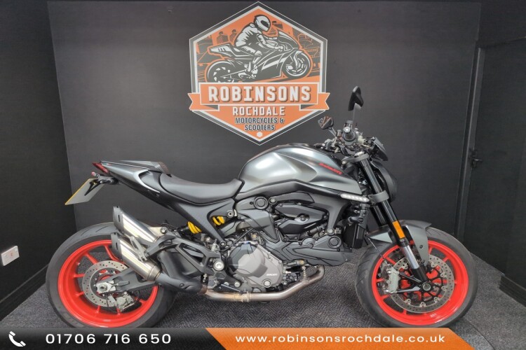 DUCATI MONSTER 937