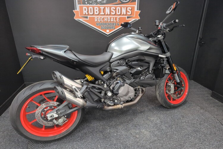 DUCATI MONSTER 937