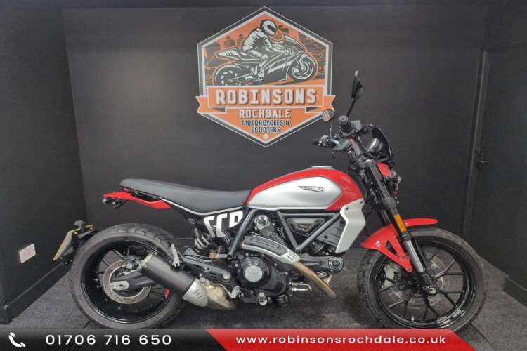 DUCATI SCRAMBLER 800