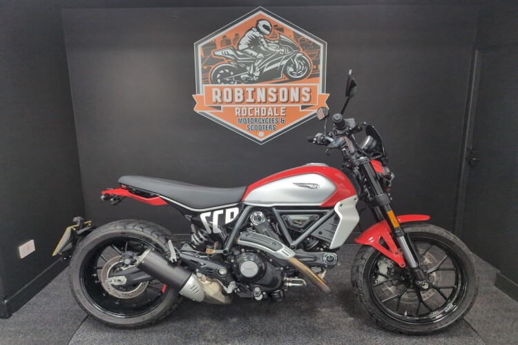 DUCATI SCRAMBLER 800