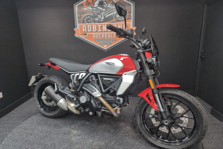 DUCATI SCRAMBLER 800