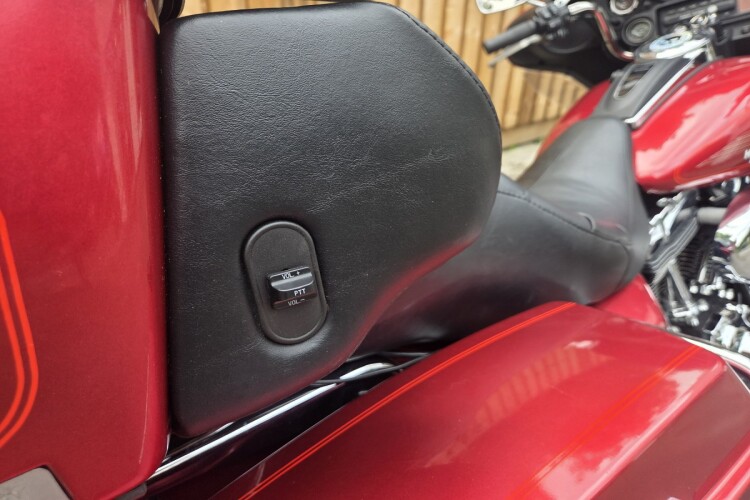 HARLEY-DAVIDSON TOURING